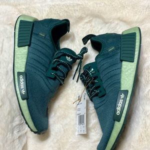 NWOB Adidas Women's NMD_R1 Shoes Mineral Green
